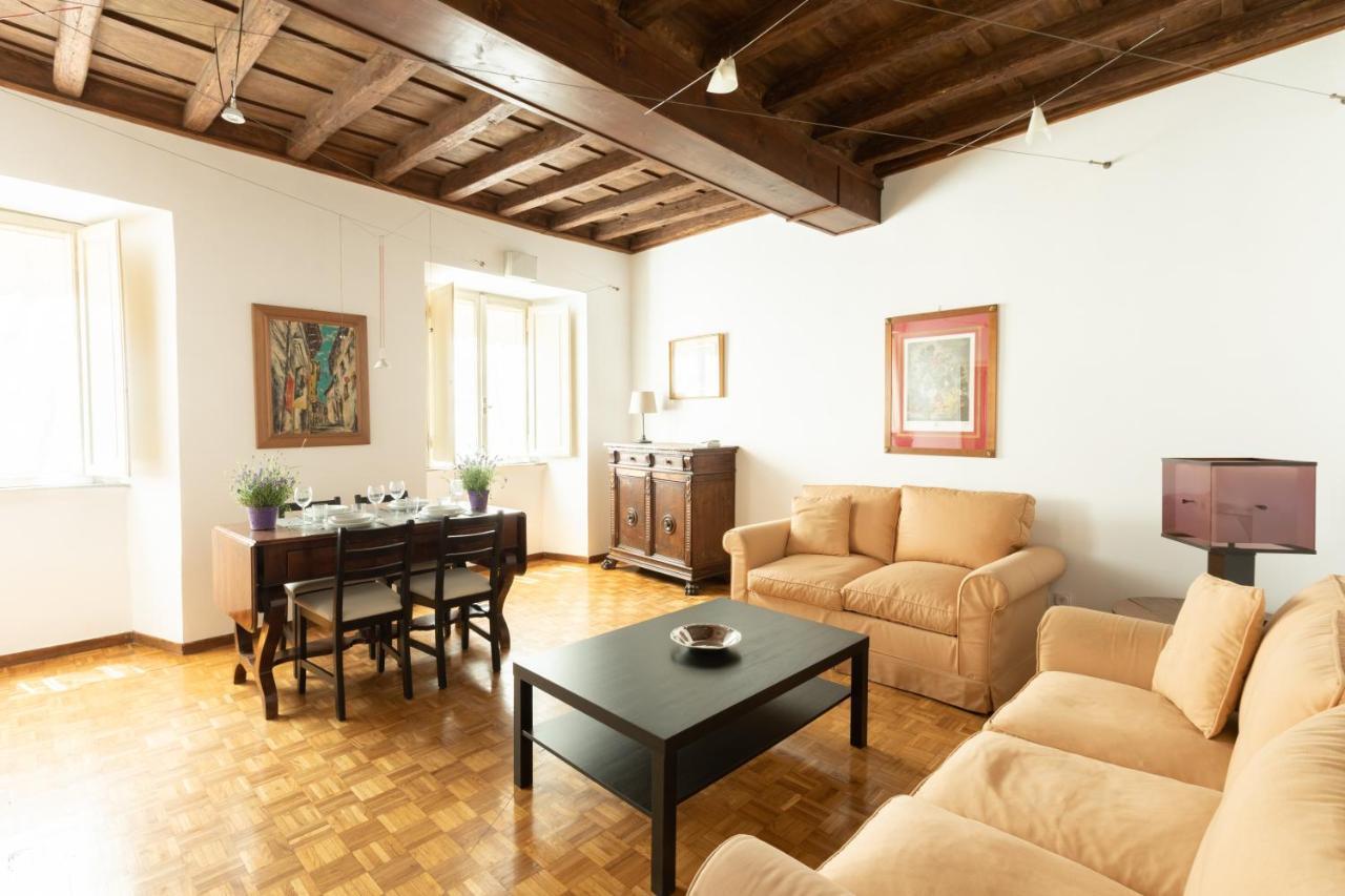 Appartamento Spectacularly Bright, By Piazza Navona And The Pantheon - A/C, Wifi, Elevator Roma Esterno foto