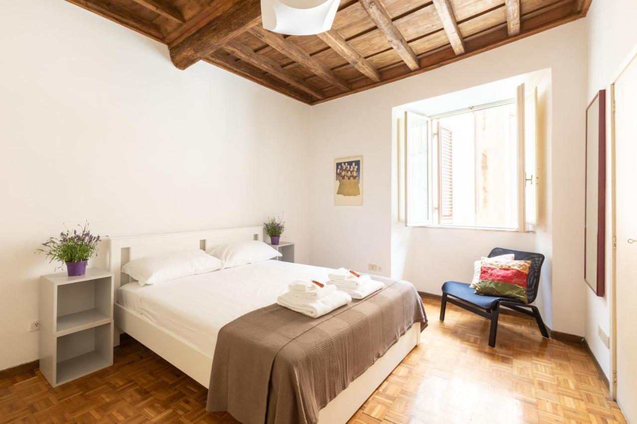 Appartamento Spectacularly Bright, By Piazza Navona And The Pantheon - A/C, Wifi, Elevator Roma Esterno foto